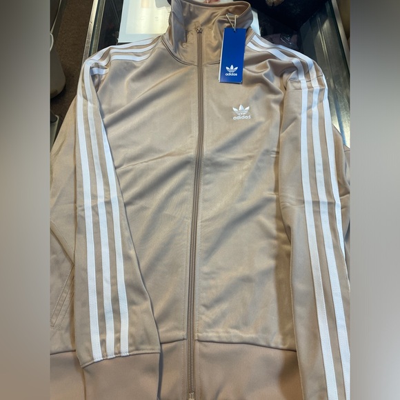 New gym clothes - Picture 4 of 5